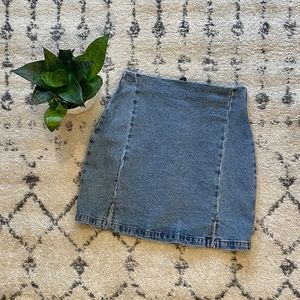 Brandy Melville Mini Med Wash Jean Skirt - Size S